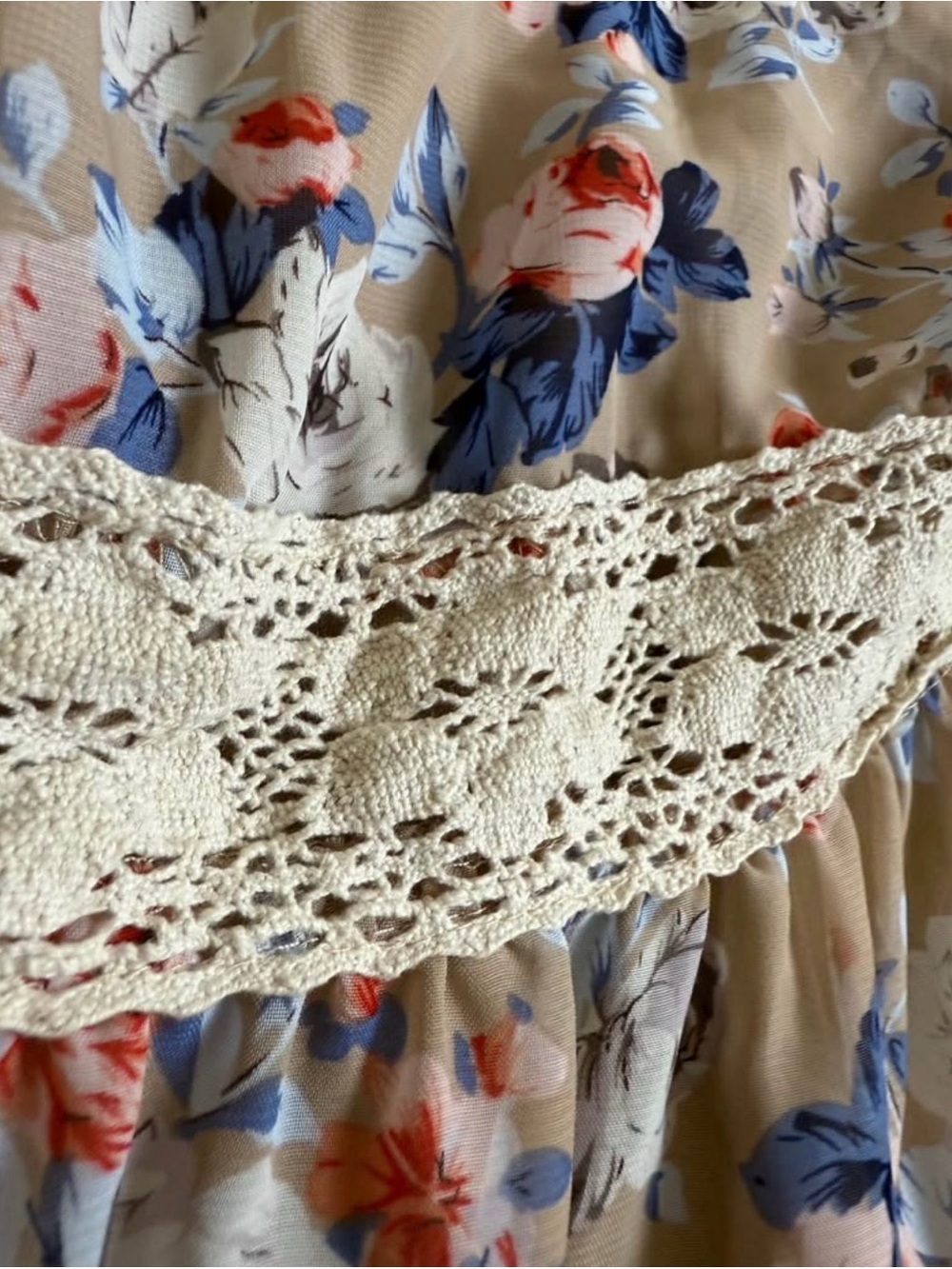 Rod’s Boho Country Dress - Picture 4 of 5